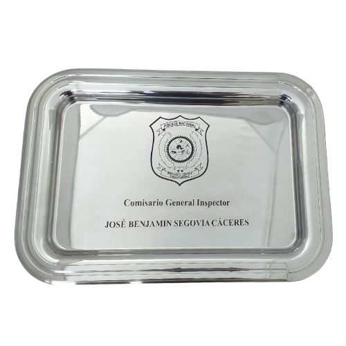 Grabado en Bandeja de Metal